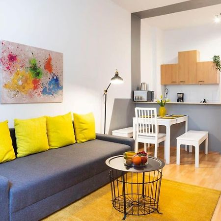 Cozy 2 Room Apartment Next To Hermannstrasse برلين المظهر الخارجي الصورة
