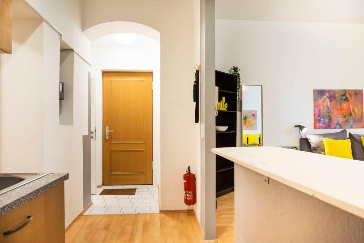 Cozy 2 Room Apartment Next To Hermannstrasse برلين المظهر الخارجي الصورة